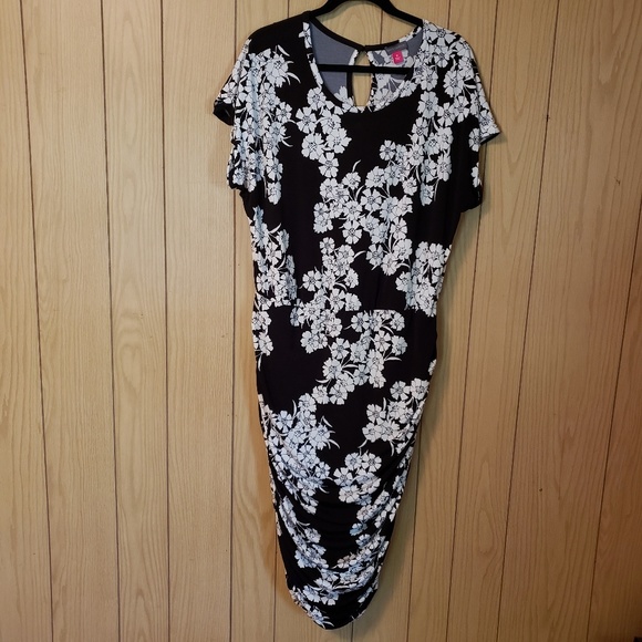 Vince Camuto Dresses & Skirts - Vince Camuto Dress